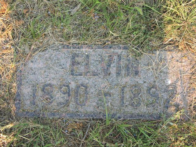 dunbar-P1010
96.jpg