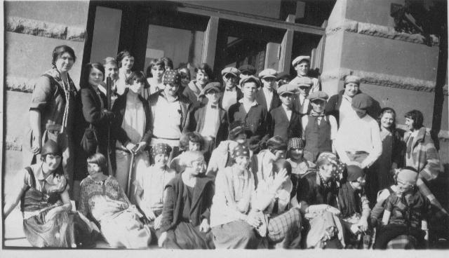 ScrapBook002.jpg (45949 bytes)